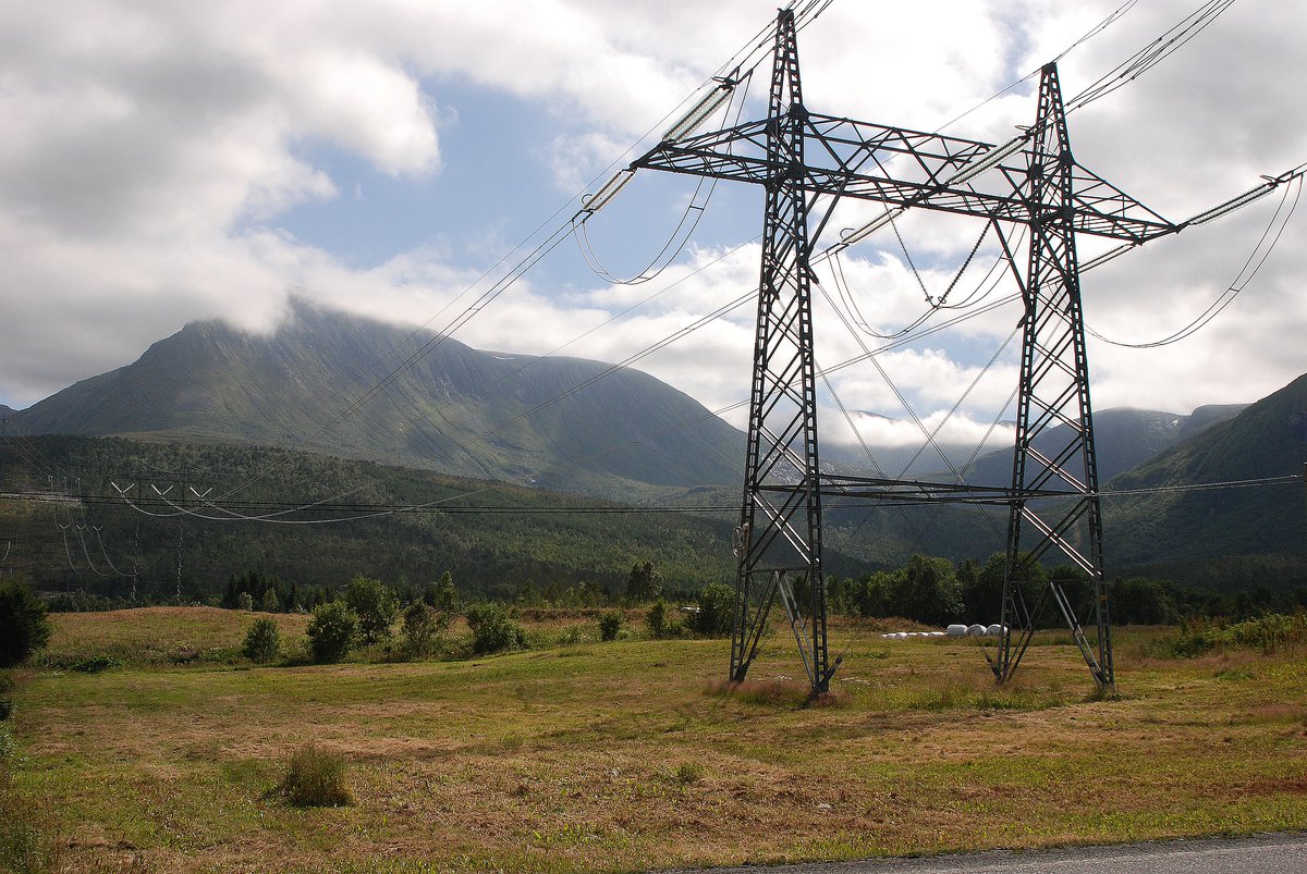 cactus2e's tweet photo. Los precios de la #electricidad: ¿cómo nos afecta la situación actual?

☑️Guerra en Ucrania.
☑️ Precios de la luz, gas y combustible desorbitado. 
☑️ Dependencia energética...

Hablamos de todo ello en 
https://t.co/eAEy6MIM9r https://t.co/5s4x5B95Dz