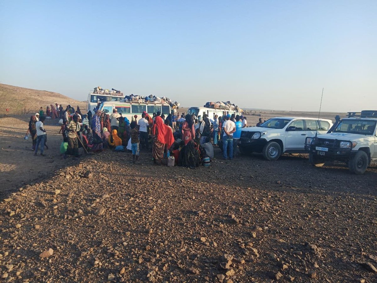 fanatelevision's tweet photo. #Ethiopia: The first round #Eritrea|n refugee relocation convoy arrived at #Serdo on Monday, a newly established site in #Afar. The refugees have been displaced from #Berhale camp following the attack by the terrorist #TPLF rebels.@RRSEthiopia https://t.co/pXvlJpCNUA