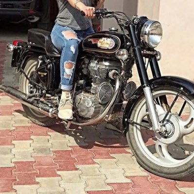 jattitude_manu's tweet photo. Bullet ਤਾ ਰੱਖਿਆ
           ਪਟਾਕੇ ਪੋਣ ਲੀ 🤗🤗🤗
                   😍❣️😍 https://t.co/yXCfVovfft