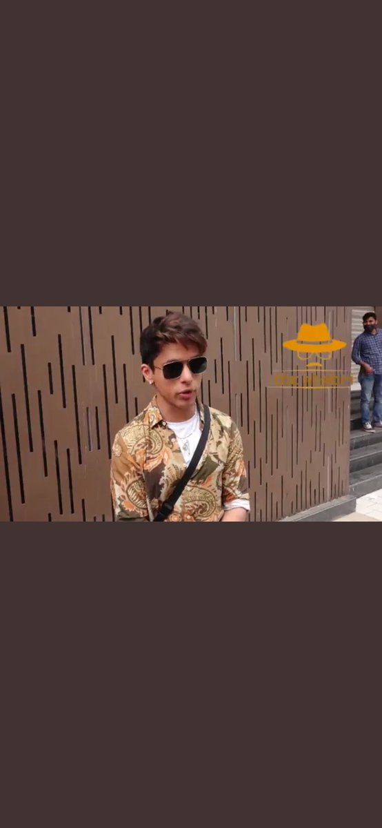 shreeb03's tweet photo. #BiggBoss15 Star #PratikSehajpal spotted promoting his song #PyaraHai https://t.co/Yp7cSY2ILw
