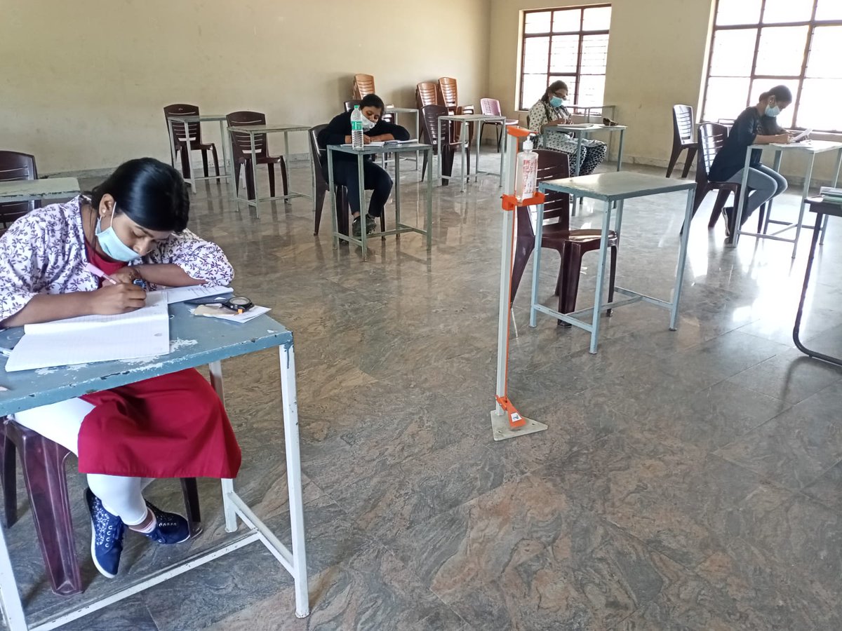 RCCHENNAI1's tweet photo. #IGNOU Term End Exam December 2021 being conducted following all Covid protocols (Social Distancing, Sanitization, etc) in Krishnagiri District (Tamil Nadu) at Exam Center LSC-2534  Date 08/03/2022 https://t.co/PDx5K6RUYI