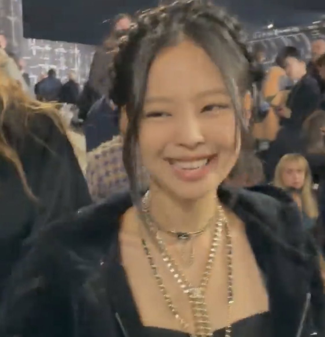 jenniethinker's tweet photo. the cutest <3 https://t.co/GAI06jv26F