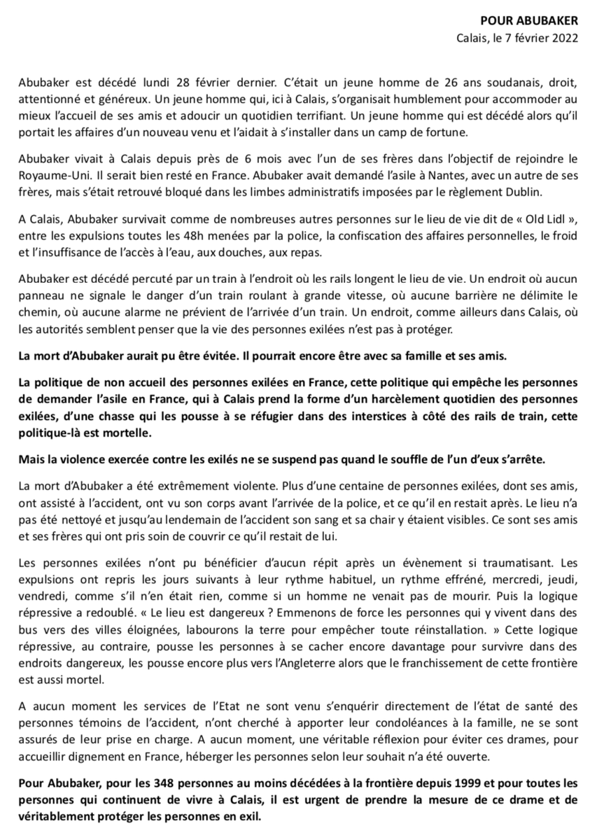 Utopia_56's tweet photo. "La mort d’Abubaker aurait pu être évitée." Il y a une semaine, Abubaker a été heurté par un train alors qu'il aidait un ami à s'installer sur un campement de Calais. Accompagnés par l'accueil de jour de Calais, sa famille et ses amis ont souhaité partager un message. https://t.co/oZiQ4ZPsO7