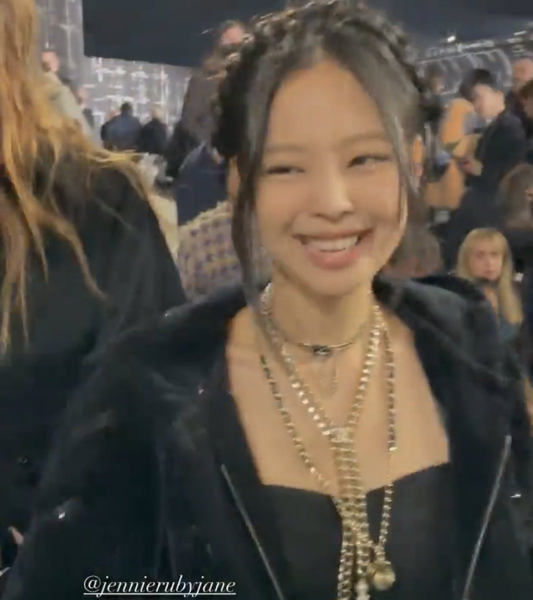 tiny_ninii's tweet photo. The most adorable smile 💗 https://t.co/8SPsqM1NCZ