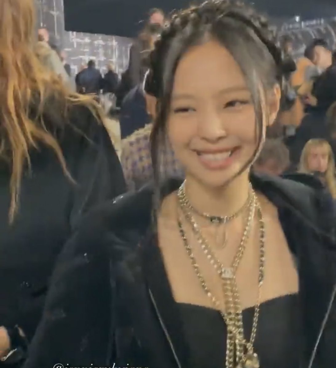 tiny_ninii's tweet photo. The most adorable smile 💗 https://t.co/8SPsqM1NCZ