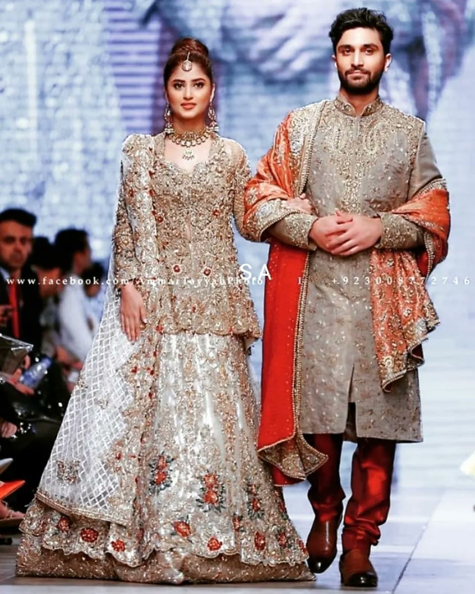 sajalaly_arab's tweet photo. Her favourite picture #SaHad π
6 day to go we celebrate their 2nd wedding anniversary β€ π..
#SaHadsecondweddinganniversay
.
.
Tb #plbw17 their first rampwalk after #yakeenkasafar #Sajalaly #Ahadrazamir https://t.co/owVClzVubj