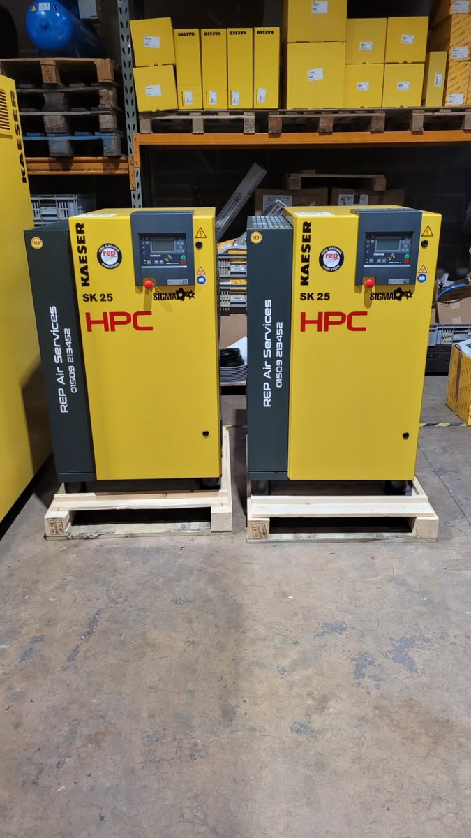 CompressedS's tweet image. Nope your not seeing double, our customer wants non stop air so this is our solution.
I contrast to the last system it&apos;s also going to save them many kilowatts over a year so win win 🏆