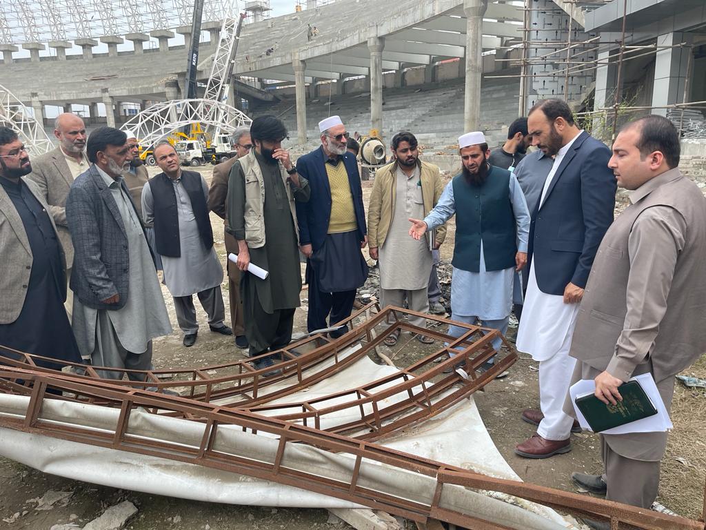 kpmne1's tweet photo. Monitoring of Mega project by Director General M&amp;E 
(Arbab Niaz Stadium Peshawar) https://t.co/tCKGAuszBD