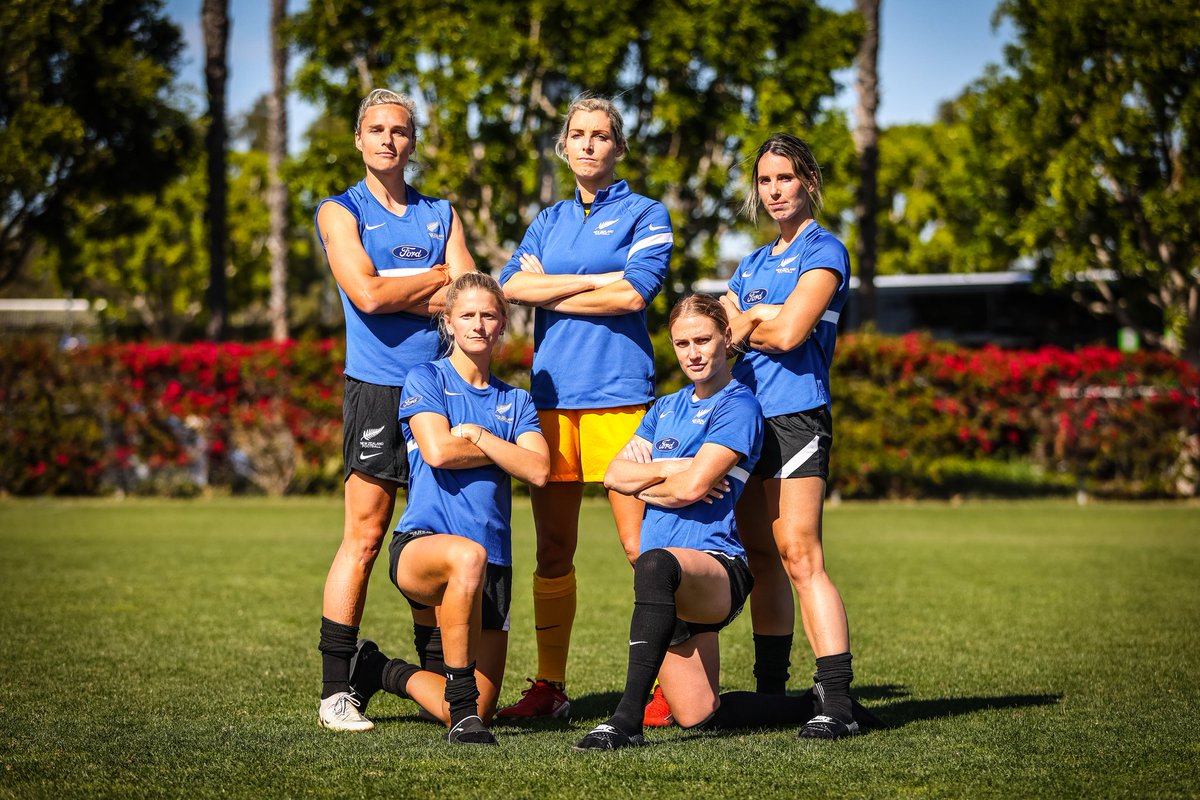 HannahWilkinso1's tweet photo. To inspire the revolution, in sport and beyond 🤸🏼‍♀️ ⚽️ 🇳🇿  #InternationalWomensDay @NZ_Football 📷: @PhotosportNZ https://t.co/ue9b6RQNS7