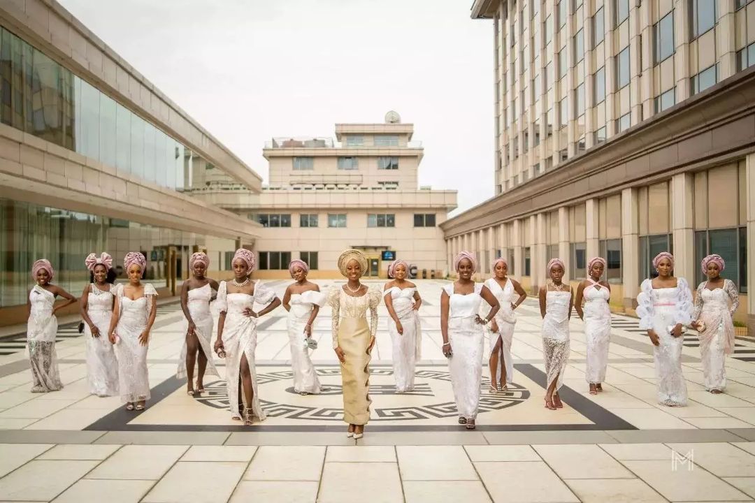 aceweddingdance's tweet photo. 📌HAPPY INTERNATIONAL WOMEN'S DAY💃 to strong, intelligent, talented and simply wonderful women! Don't ever forget that you are loved and appreciated.
makeup: @bimpeonakoya 
gele: @taiwos_touch 
bride: @simisola_o 
photography: @lumimorgan 
Cc: @zapphaire_events 
#HappyWomensDay https://t.co/NjxVf4UhoR