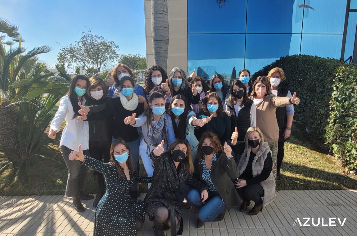 azulev_ceramica's tweet photo. Día de la Mujer💜
✔️Trabajamos cada día en la integración del principio de igualdad de nuestro capital humano
✔️Estamos comprometidos con la igualdad de trato y oportunidades entre todo nuestro personal
¡Gracias a todas nuestras mujeres #Azulev por vuestro trabajo y dedicación! https://t.co/pkCqAy6916
