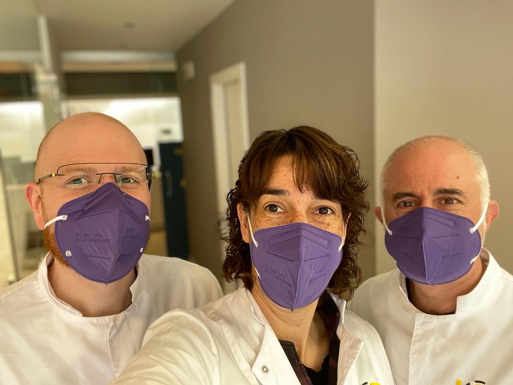 opticadaro's tweet photo. 💪🏻 Avui ho reivindiquem, però ho lluitem tot l’any: Feliç Dia Internacional de la Dona ♀️

👉🏻 Com podeu veure, a la foto ens falten la Montse i la Rossi: sense elles l’Òptica Daró no seria el mateix 💜

#8m #diadeladona https://t.co/6gscnnPWNx