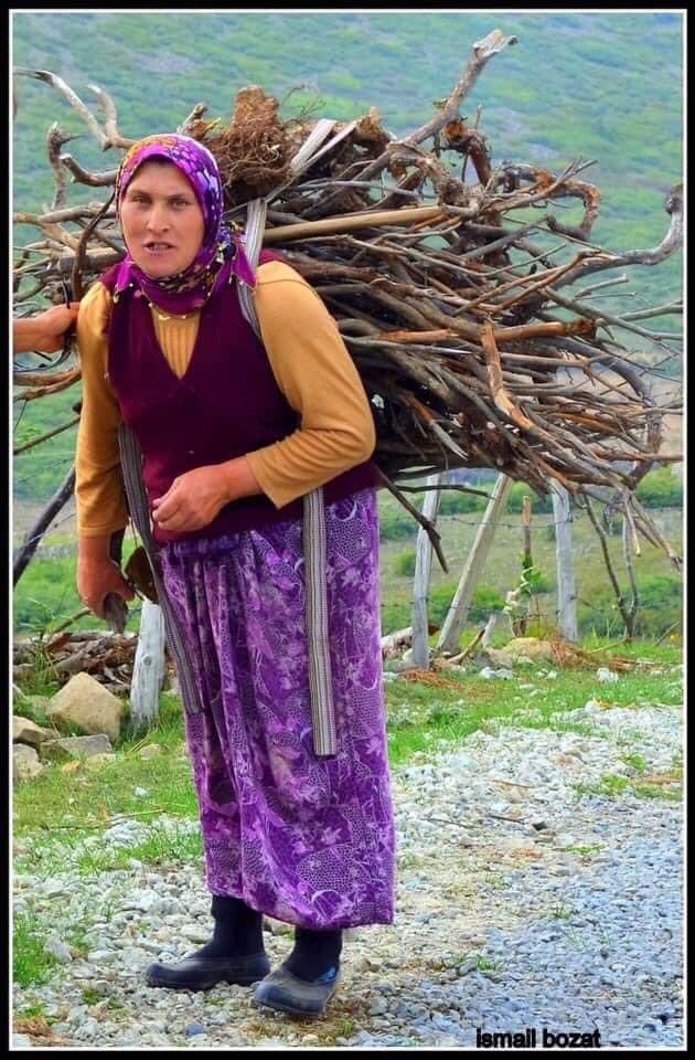 Tomris_9's tweet photo. “Dünyada her şey kadının eseridir.” Mustafa Kemal Atatürk

Kadınlar Gününüz kutlu olsun. https://t.co/XAr4OaA0pw