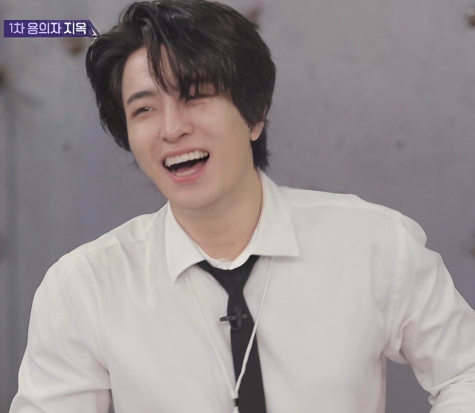 arssjae's tweet photo. youngjae im begging please don't cut your hair 😭 https://t.co/RX4JFXmOV4