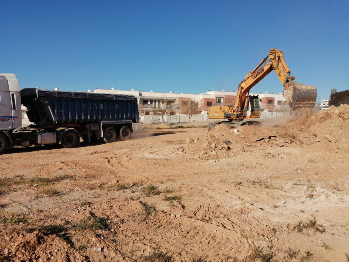 HgPatrimonial's tweet photo. #Atrio Residencial en Guadalupe. Iniciamos las obras de la Fase I 👏

https://t.co/cPBDTuhgE3

#hgpatrimonial #comprarchalets #comprarcasa #Guadalupe #obranueva #tunuevohogar #enconstruccion #obranuevaenmurcia #enobras #proximamente https://t.co/PxFpOdkYQz