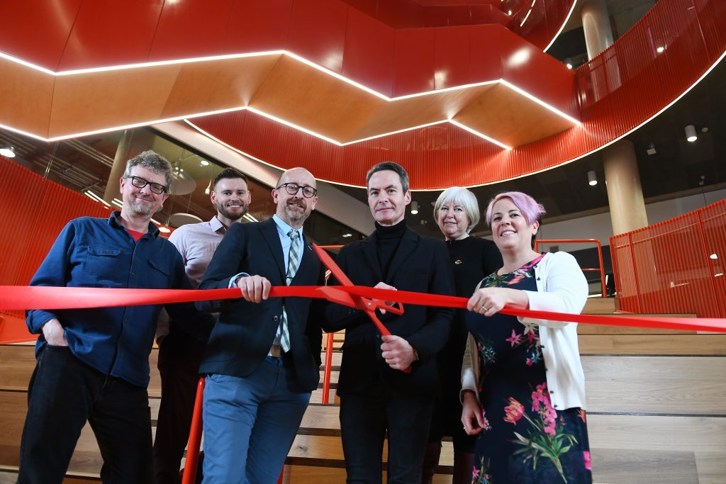 A new flagship centre has opened its doors. #sbarcspark – brings together researchers, entrepreneurs, student start-ups & academic spinouts  Read more  - ukspa.org.uk/sbarcspark-ope… #sbarcspark  #CardiffInnovationCampus #ukspa #science #innovation #homeofinnovation #scienceparks