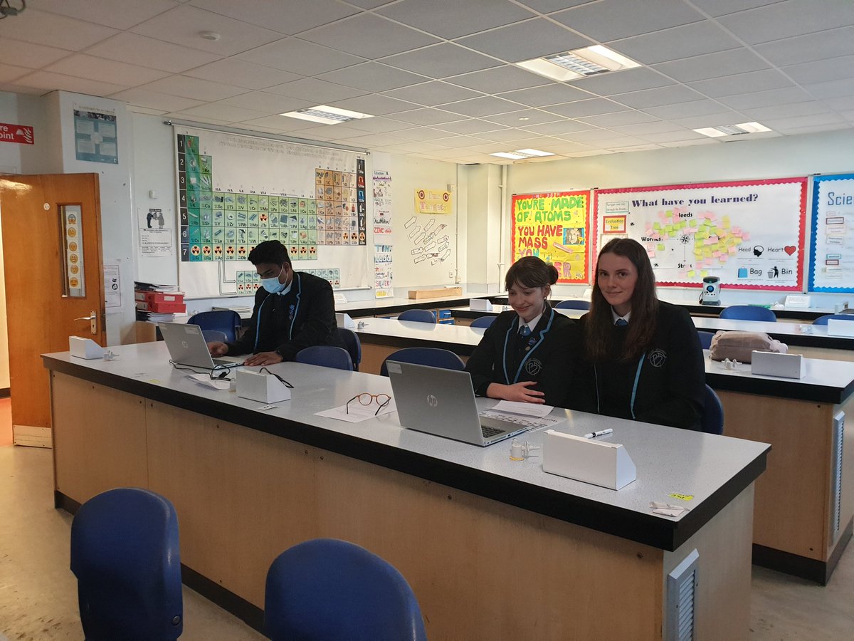 BoclairDyw's tweet photo. Some of our S6 @YoungSTEMLeader hosts all set up to host our live session interviewing real life apprentices. Very proud of their confidence and looking forward to hearing from the speakers! #ScottAppWeek22 #STEM https://t.co/QkQz46O13O