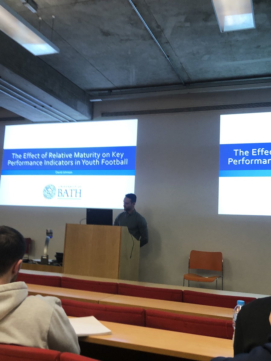 N_Thompson2's tweet photo. Really enjoyable conference with @UKSCA last night! Fantastic to hear and speak to @David_johnson11 @phd_sean and @coach_roche_ regarding the young athlete! Nice to be back face to face again 👏 

#phdlife #growthandmaturation #trainingloadmonitoring #maturationmonitoring https://t.co/LQTp9qPLCe