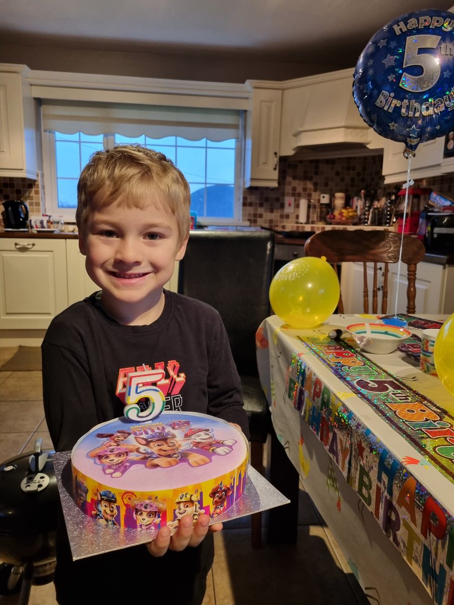 ClionaMackey's tweet photo. Happy 5th Birthday to the boss Fionn 🥳🎂 
#birthday #WEBER #five https://t.co/uqtfJoOMMr