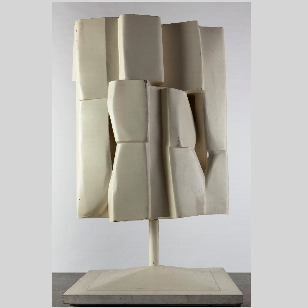 RCE_erfgoed's tweet photo. Op #internationalevrouwendag zetten we Adine Engelman in het zonnetje. Engelman uitte zichzelf door het gebruik van abstracte vormen in verschillende materialen. Lees meer over deze en 7 andere bijzondere vrouwelijke kunstenaars uit de Rijkscollectie RCE > https://t.co/tsmQt0QdUn https://t.co/vNxNA0aMoF