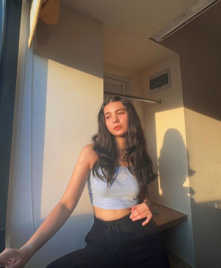 justanji_'s tweet photo. ~ she is the evidence of simplicity is beauty 💛✨ https://t.co/fzX4mC10Z5