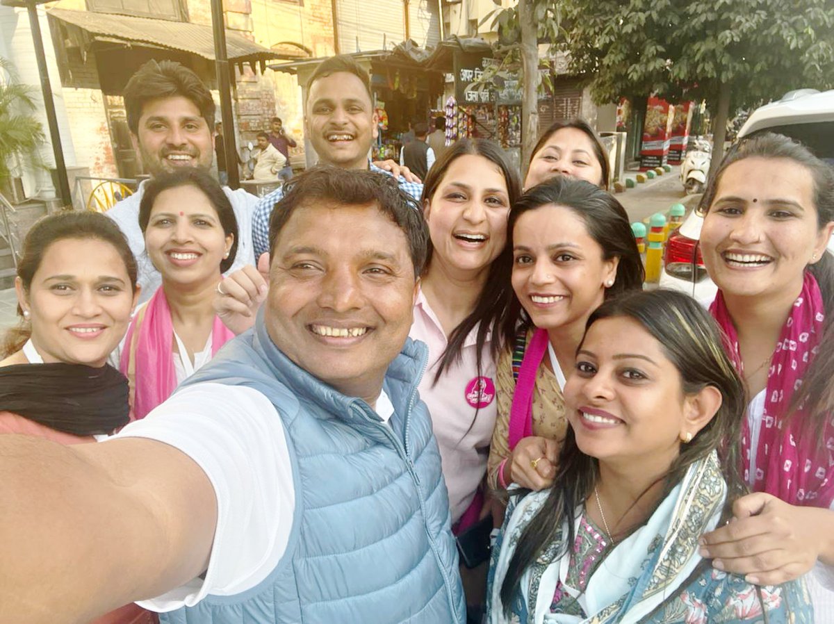📸 Selfie with IYC's Naari Shakti..

Happy International Women’s Day 💙