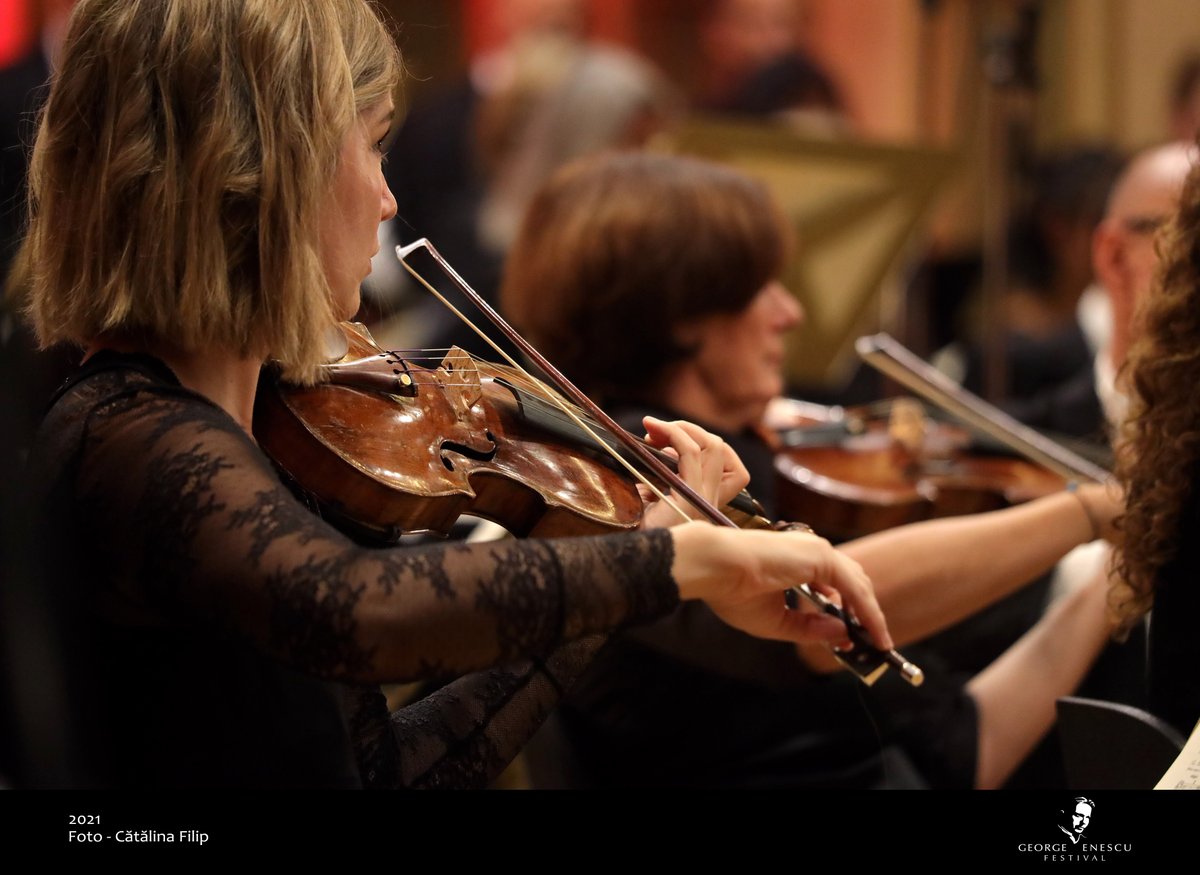 Enescu_Festival's tweet photo. On International Women's Day, now more than ever, we wish all women health and peace. ❤️

Today, more than 1.5 million refuges, mostly women and children, live in fear and insecurity. Our thoughts go out to all those affected by the invasion in Ukraine. 🇺🇦 https://t.co/HqRPpQd8lM