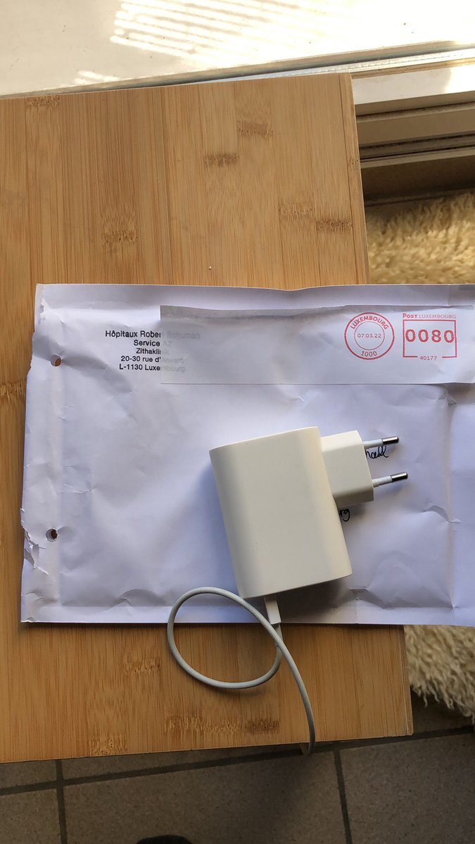 Timelordmp's tweet photo. After getting surgery last week, I left in a haze and forgot my phone charger. Without even asking for it @HopitauxSchuman just sent it back by postal mail. You guys rock 🙏🙏 #PatientExperience https://t.co/9YlphEFHO6