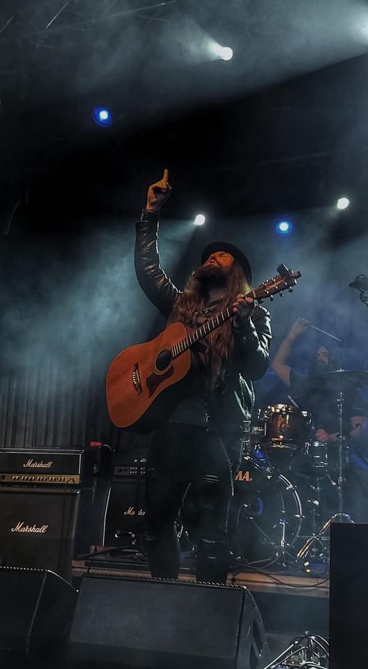 JackJHutchinson's tweet photo. This was a special moment for me at @PlanetRockRadio Winter’s End, the finale of ‘I Will Follow You’ after I had dedicated the track to my dad. I won’t ever forget the response from that crowd. It meant a lot.
📷 Pete Hurn https://t.co/NnoWNLvSsZ
