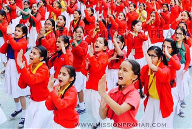 SHIFUJIJAIHIND's tweet photo. #मिशनप्रहार- Mission Prahar मेरा निवेदन है भारत की हर बहन,बेटी,माँ से की आप कृपया ज्ञान,कला,शोहरत से ताक़तवर बनिए!अपने आत्मसम्मान के लिए लड़ना ज़रूर सीखिएगा!
आपका एक भाई~
मास्टर शीफूजी Master Shifuji
#missionprahar #mastershifuji #Shifuji #happywomensday
pc- #deekshastyle https://t.co/yt9lcro06u