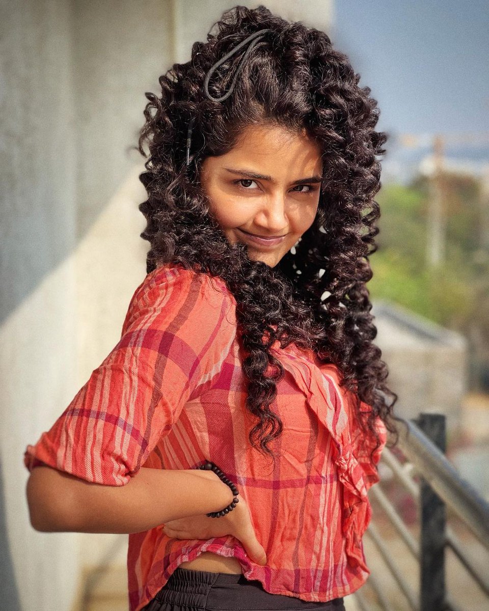 AnupamaTrends's tweet photo. Queen Of Expressions 😻
@anupamahere ❤️

#AnupamaParameswaran https://t.co/aTvQwmsIIY