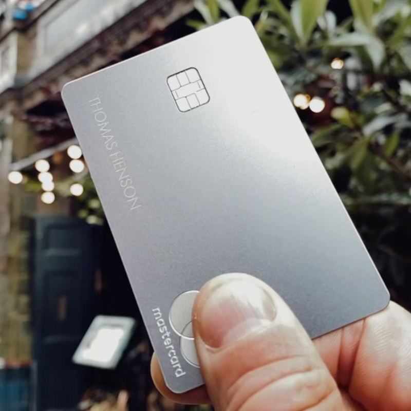 Revolut's tweet photo. ¿Siempre te olvidas de cancelar las pruebas "gratis"? Nosotros nos encargamos