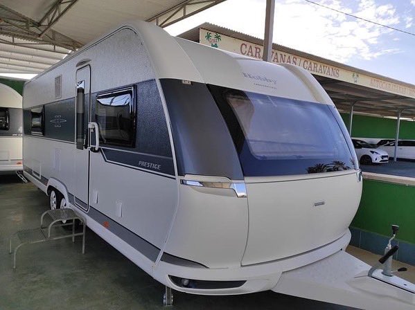 caravanascruz's tweet photo. ¿Lujo y comodidad? Sí con la @hobby_espana PRESTIGE 660 WFC.

Espectacular habitáculo para 4 plazas que te permitirá disfrutar como si estuvieras en tu propia casa.

https://t.co/36jpFjadwG https://t.co/a5aMqxY9kR