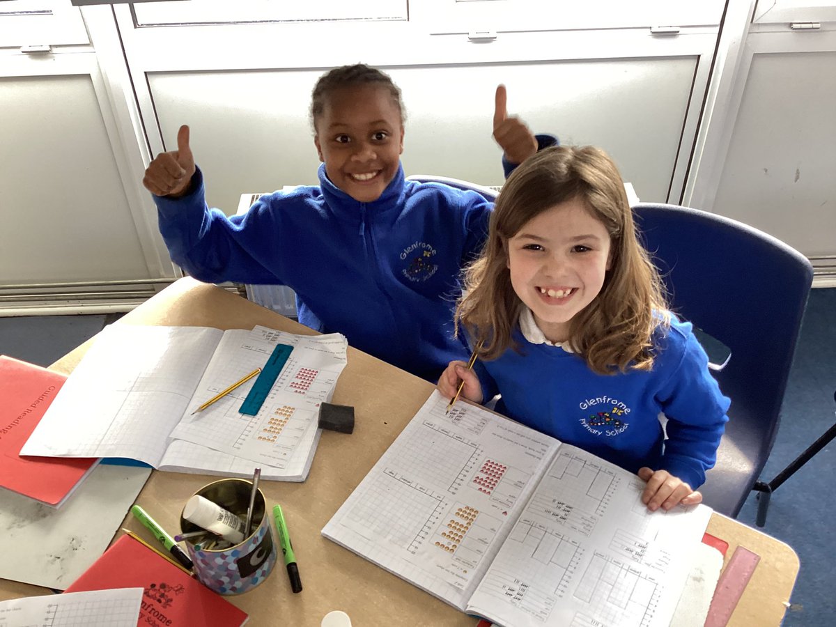 Cedar are learning how to draw bar charts. We are enjoying our statistics unit 😊 #cedar #year3 <a href="/MasterTheCurric/">Master The Curriculum</a> <a href="/WhiteRoseMaths/">White Rose Maths</a>