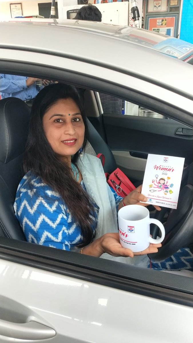 HiraFuels's tweet photo. Happy Women's Day - 2022!!! Celebrations at Hira Fuels, Gurugram, Greeting Cards &amp; Coffee Mugs were gifted on this great occasion. @hpcl_gurugram1 @virendra0107 @HPCL @rvrules12 @VijayKu90502487 @Rajnishmehta78 @Rg03Goel 
#womensday2022 #womensdayspecial #hpcl https://t.co/pI3wW6UsZm