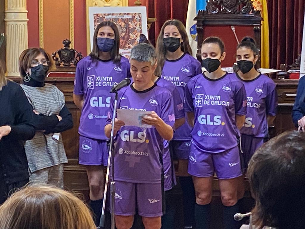 cidadeasburgas's tweet photo. Hoy hemos tenido un acto en el Concello con motivo del #DiaInternacionalDeLasMujeres donde reivindicamos la igualdad, la lucha y el reconocimiento por la mujer. Gracias a @DiazAbella @gonzalojacome y demás autoridades presentes por apoyarnos en el acto https://t.co/gr529DztSw