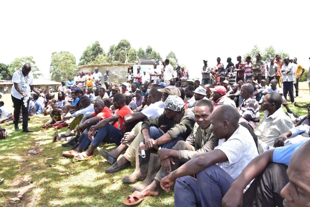 TruthPatrol254's tweet photo. Hon Speaker Joshua Kiptoo @kiptoojoshua8 in an interactive meeting at Kibungu trading centre, drumming support for his county gubernatorial bid. Chepkumia Ward, Emgwen subcounty.

#FixNandi
#NandiKwanza
Naet ak Imanda https://t.co/BbAAnLo4vi