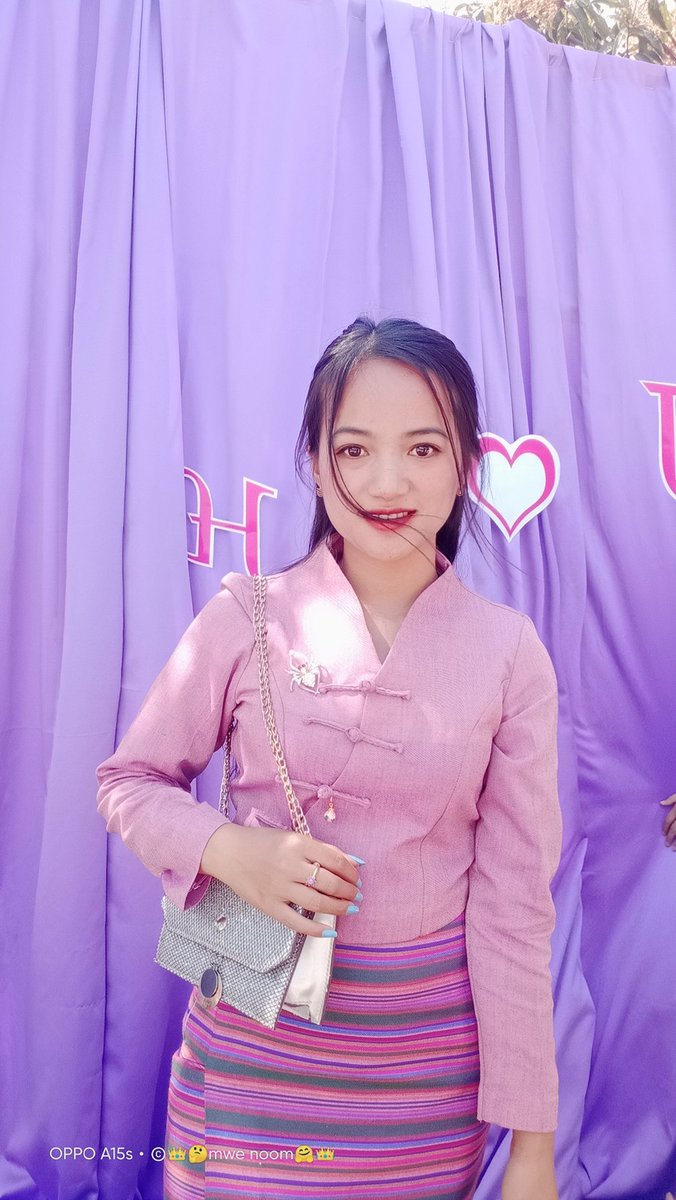 I need somebody who can love me at my worst💜🥰