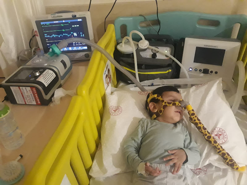 Abdussma's tweet photo. Evladı yaşasın diye savaşan annelerimizin de #kadınlargünü kutlu olsun
Gamze aylardır evladı için savaşıyor
lütfen en azından paylaşın
Son düzlükteyiz Abdülkerim yaşasın🎈
#sasa Kocası #Gülşen Erkeğin ADAM Demet Evgar Yağsız #RasimÖztekin Koç Üniversitesi Yeliz #8Mart Bergen #BTC https://t.co/xYSYKSqAE0