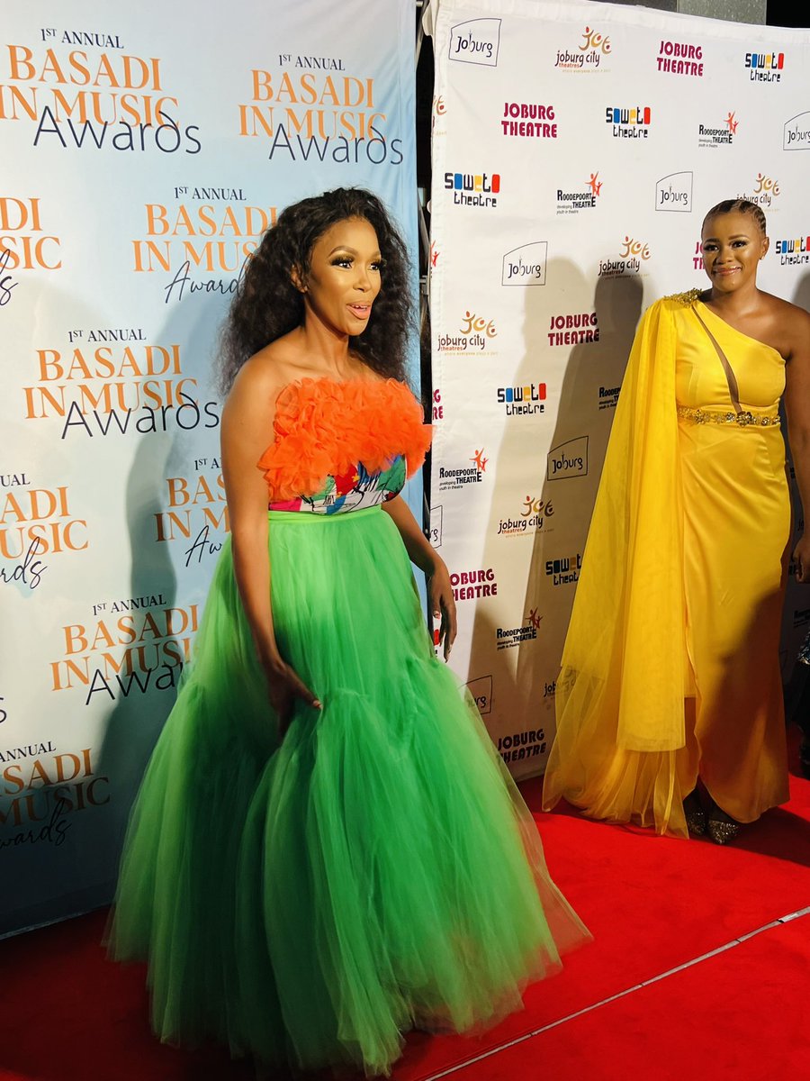 SPOTTED: Nhlanhla Nciza 

The singer is at the launch of #BasadiInMusicAwards 

#BIMA2022

#KgopoloReports