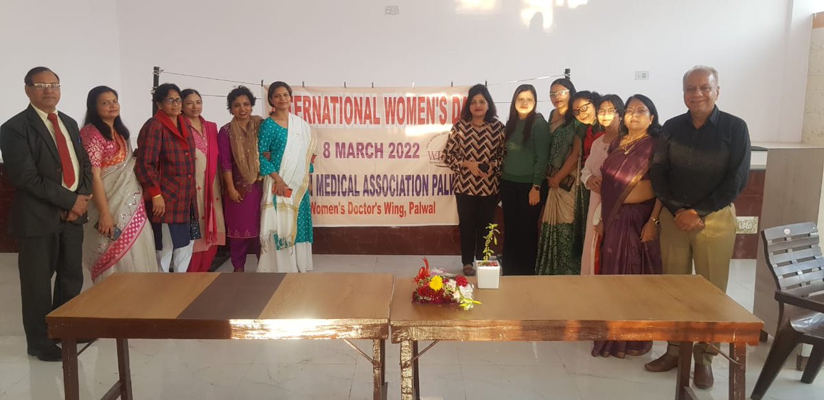 ImaPalwal's tweet photo. #InternationalWomensDay 
#अंतर्राष्ट्रीय_महिला_दिवस celebration in Palwal by members of #WomenDoctorsWing of @ImaPalwal 

Interactive session on #BreakTheBias #Genderequalitytodayforasustainabletomorrow 

@IMAIndiaOrg 
@DrJayeshLele1 
@imaharyana2022 
@hasija63 
@DRKARANPUNIA https://t.co/H0QRYP5abd