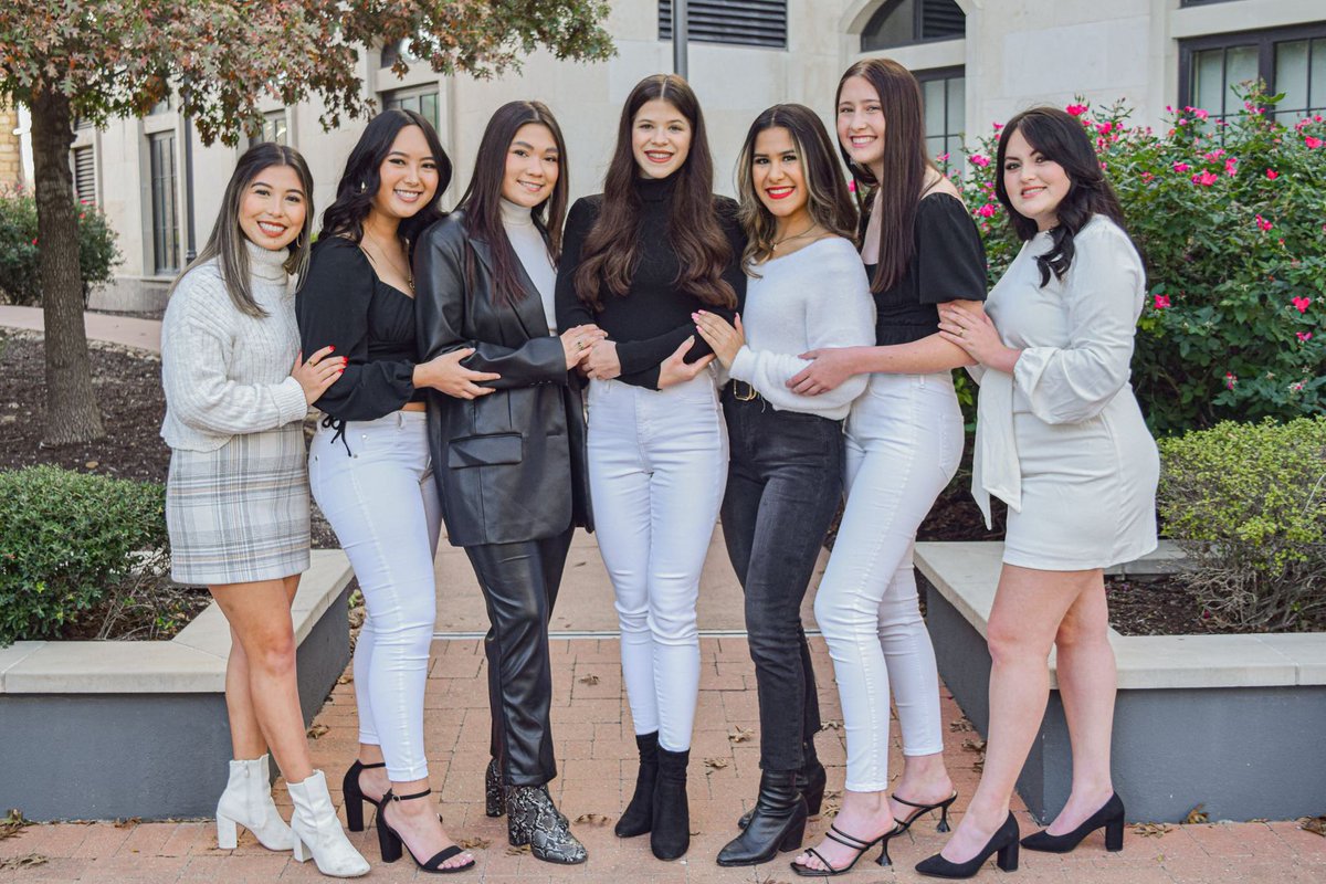 UTSA Panhellenic tweet media