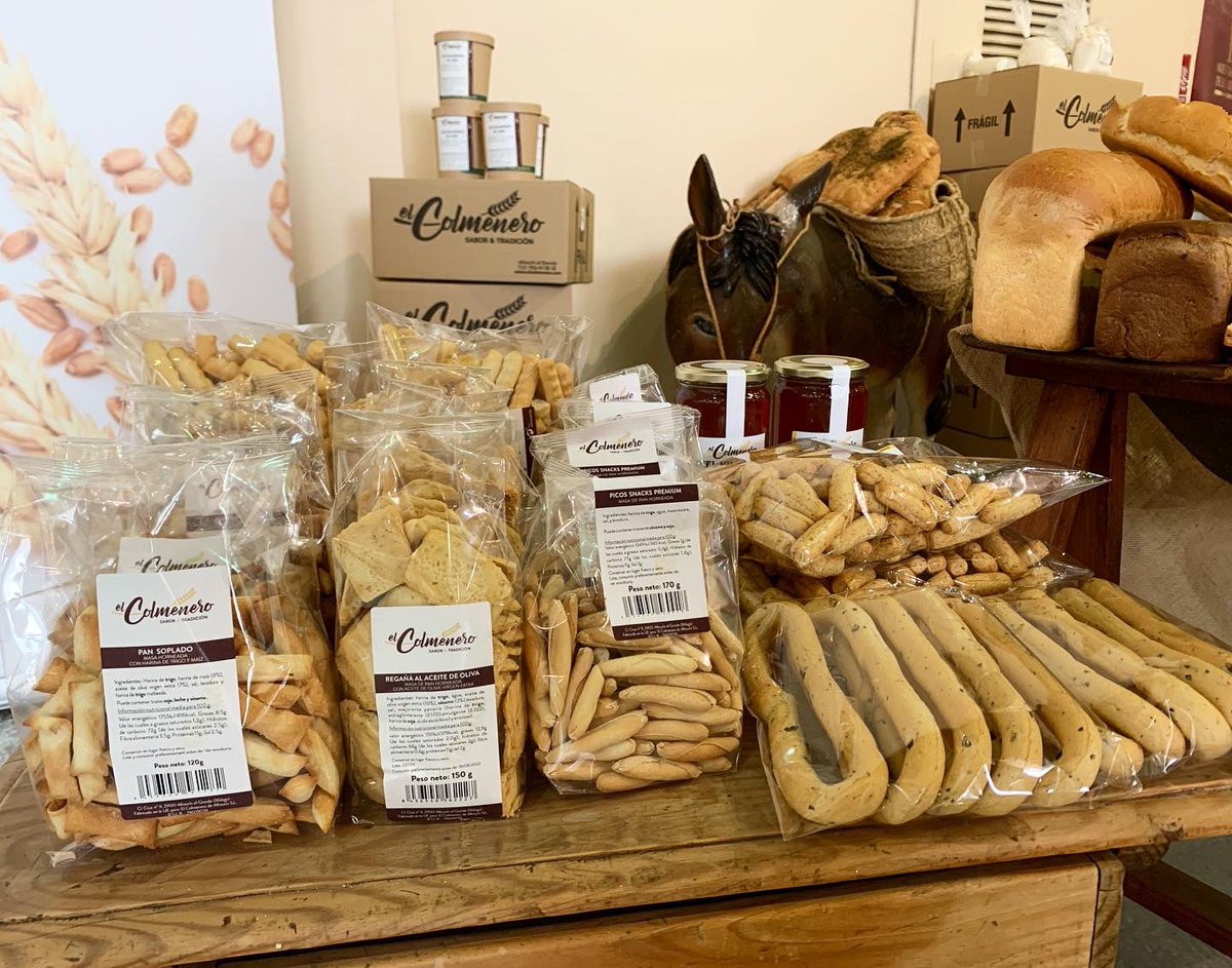 ElColmenero_'s tweet photo. Gran jornada en #HostelTech con nuestro despliegue de panes, burguers, moldes, picos, brioches y otros productos de panadería en el Palacio de Ferias y Congresos de Marbella. Iniciativa de la que somos fundadores junto a grandes compañeros del sector https://t.co/w9gHfE82Bs