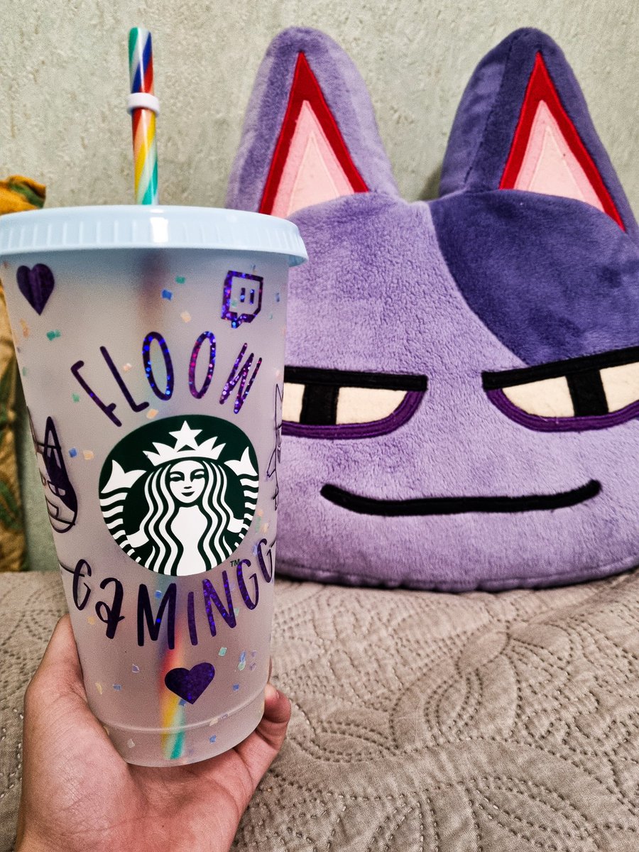 Floow_gaming's tweet image. J'ai reçu ma superbe cup personnalisée de chez @bynodyshop pour m'accompagner durant mes lives Twitch 💜
Vous aimez ? 😍
Nous vous avons préparé un CODE PROMO de -15% sur sa boutique avec le code FLOW15 jusqu'au 15/03, alors n'hésitez pas ! 💫

➡️ bynodyshop.com