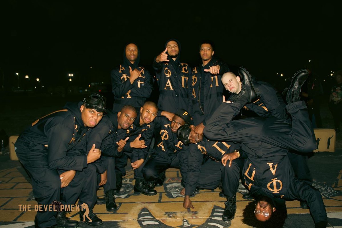 Oooohh it’s cold in here - It’s must be some Alpha’s in the Atmosphere ❄️🤙🏾🖤
•
•
•

#alphaphialpha #greeklife#spr22
#icecold#Slick6