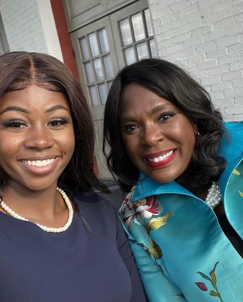 Alpha Kappa Alpha tweet media
