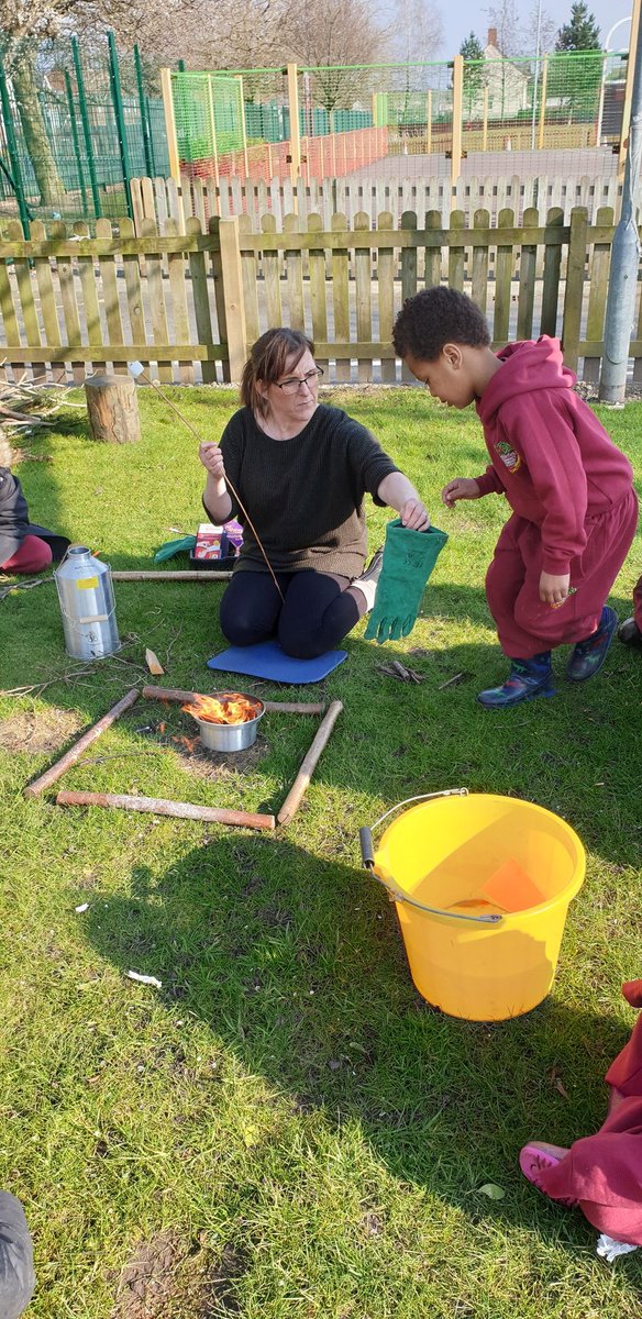 MiddlefieldFs's tweet photo. Celebrating 10 years as a Forest school leader and 10 years of Forest School @middlefield_cp . Great day with Y2. Congrats to Mrs Bagan and Miss Corrigan with their fire lighting skills. #forestschool https://t.co/gxYjEc1wst
