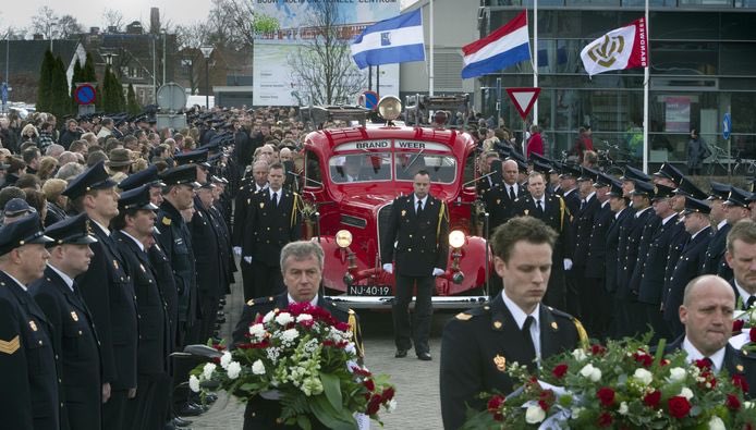Op 8 maart 2010 verongelukte onderbrandmeester Wiebe de Vries in Veendam bij de bestrijding van een grote brand. Hij was de laatste brandweerman die bij een brand om het leven kwam. Hoop dat we dat nog heel lang zo kunnen houden.
