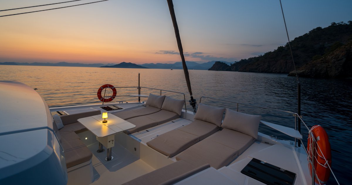 ada_dreams's tweet photo. Ada Dreams | YATCHING⁠
Watch the stunning sunsets in the most beautiful bays with #adadreams #catamaran ⁠!
A great holiday awaits you in the Summer 2022!⁠ ⁠
⁠
#fethiye #göcek⁠ #maviyolculuk #motoryacht #yacht #yachting #yachts #katamarankiralama #catamarankirala https://t.co/wx3BjXCKgm