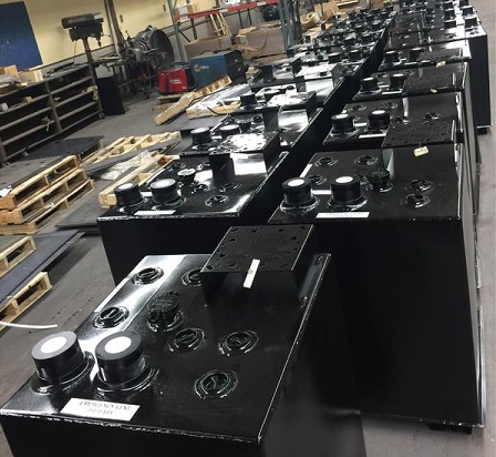 NewberryTanks's tweet photo. Newberry's turnkey lube tank packages ship assembled and ready for use. The tank package comes standard with a level gauge, leak detection gauge emergency vents, atmospheric vent, fill cap, pump, mounted hose reel, and meter. #TurnkeyTanks #StrongAsSteel https://t.co/ndIqYM3T0h https://t.co/PwlbryGyqP